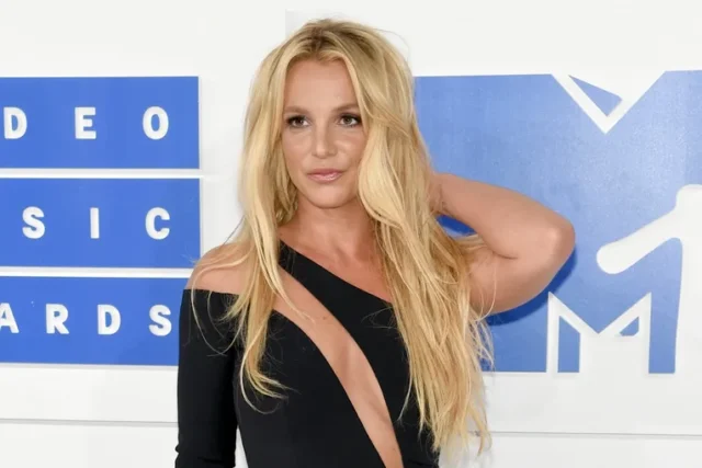 Britney Spears Sparks Mixed Reactions With Revealing Beach Post